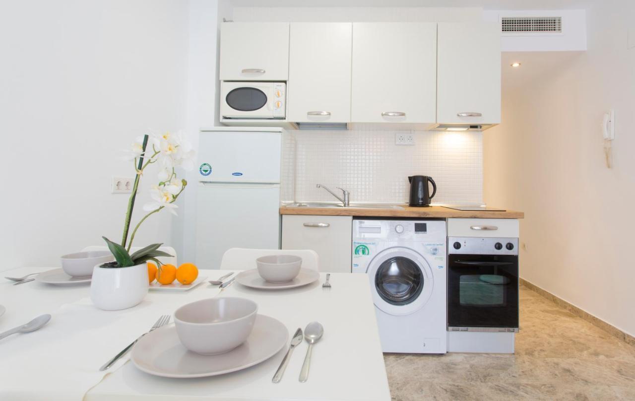 Apartamento Santuario De La Victoria Malaga Luaran gambar