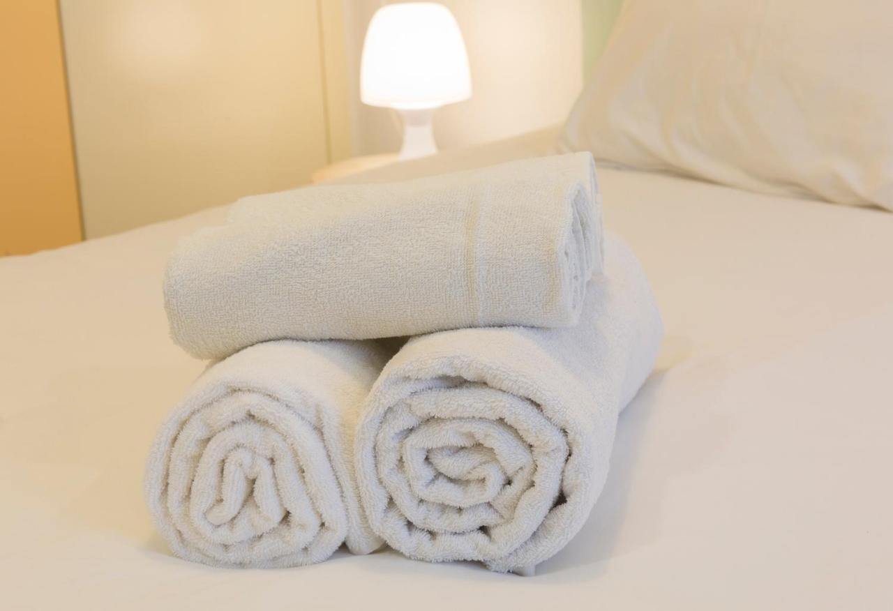 Apartamento Santuario De La Victoria Malaga Luaran gambar