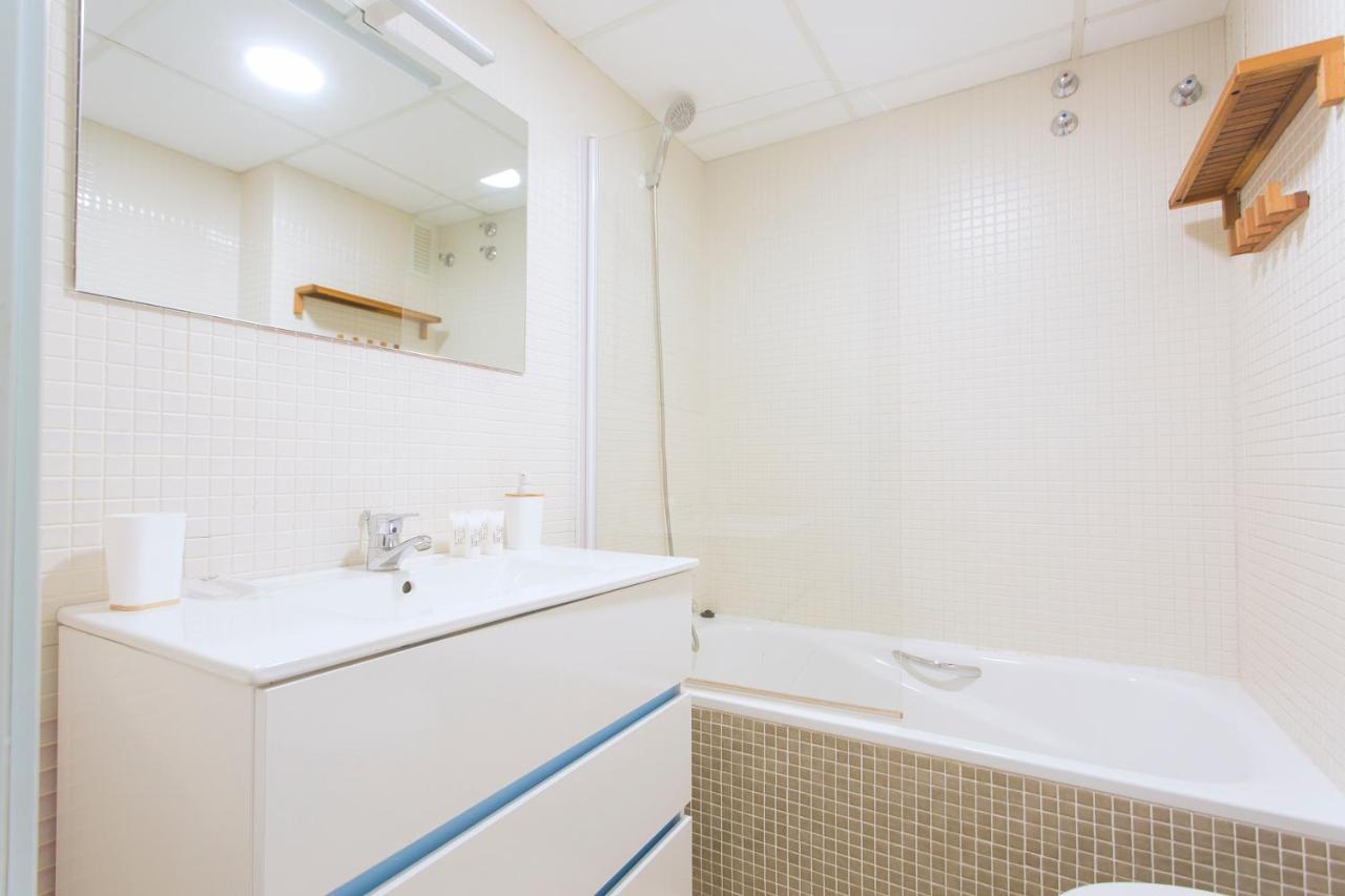 Apartamento Santuario De La Victoria Malaga Luaran gambar