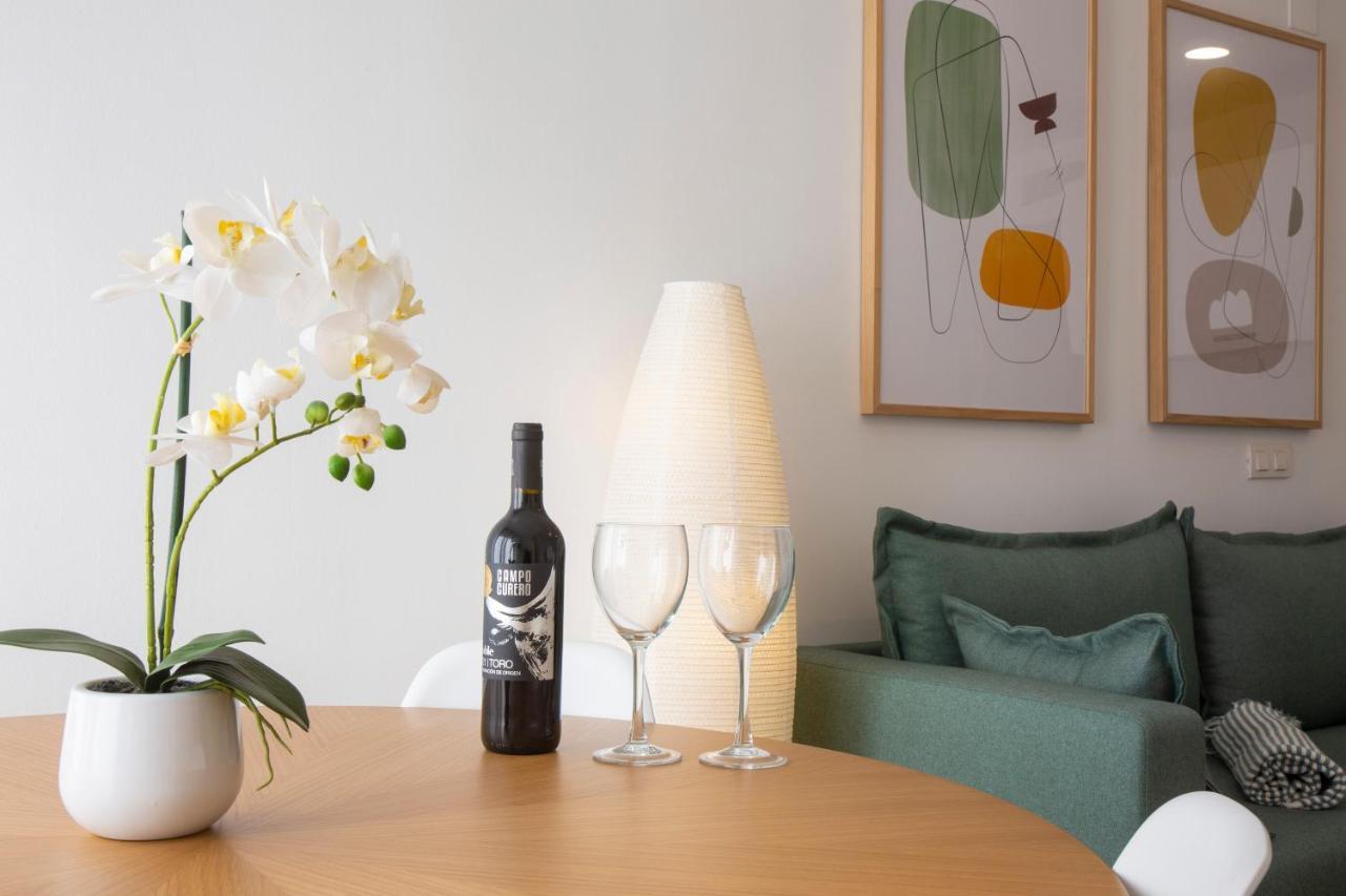 Apartamento Santuario De La Victoria Malaga Luaran gambar