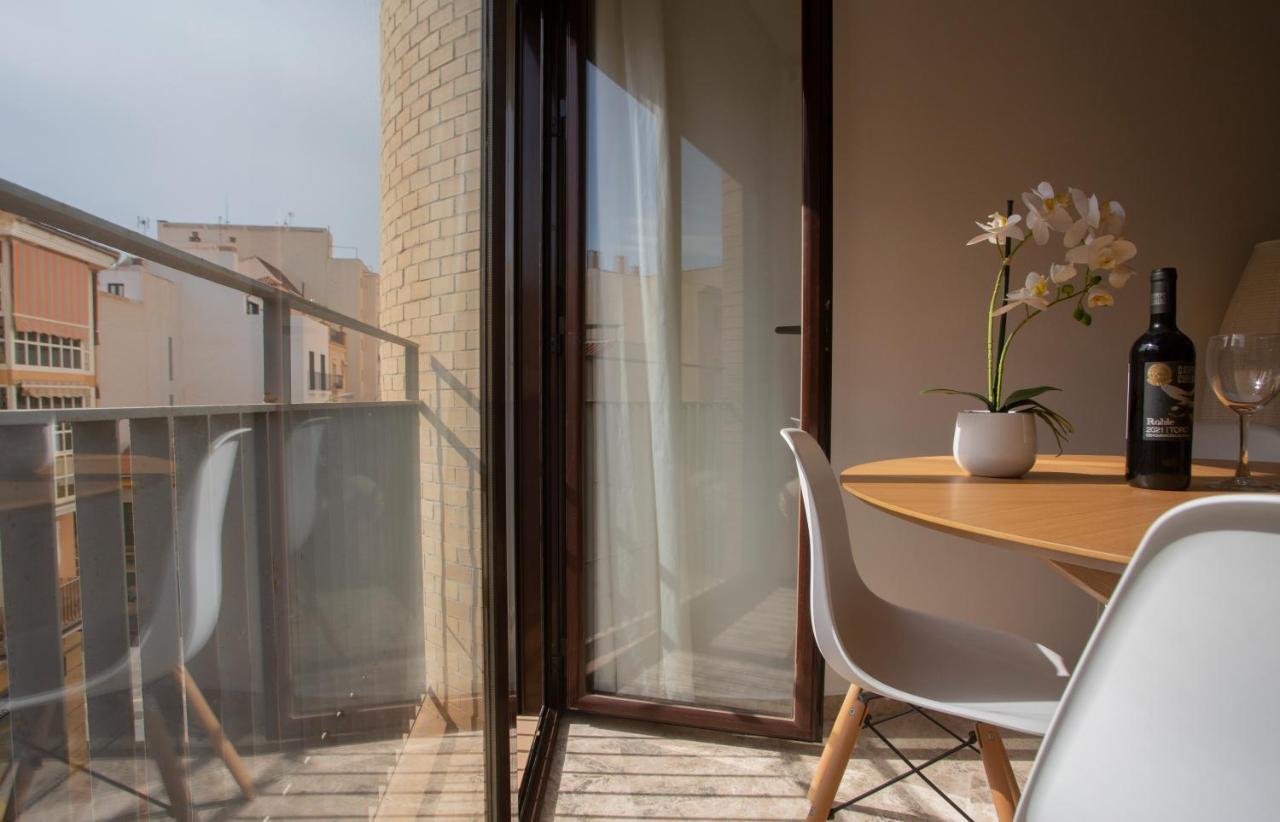 Apartamento Santuario De La Victoria Malaga Luaran gambar