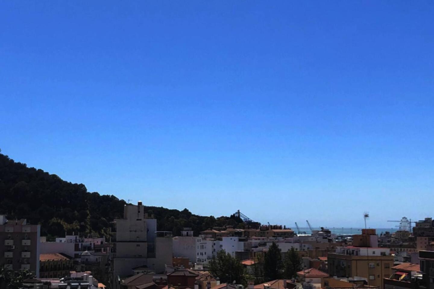 Apartamento Santuario De La Victoria Malaga Luaran gambar