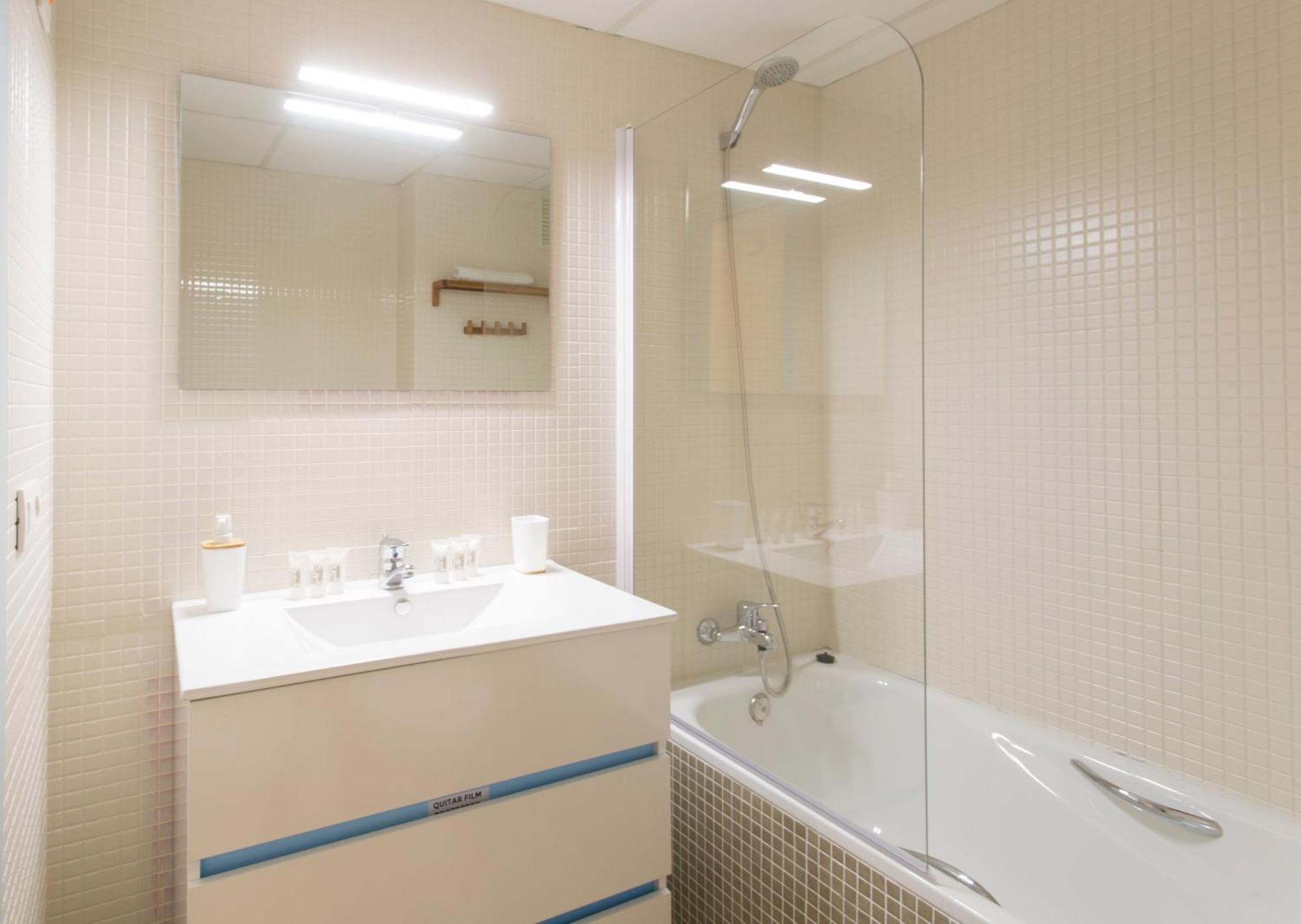 Apartamento Santuario De La Victoria Malaga Luaran gambar