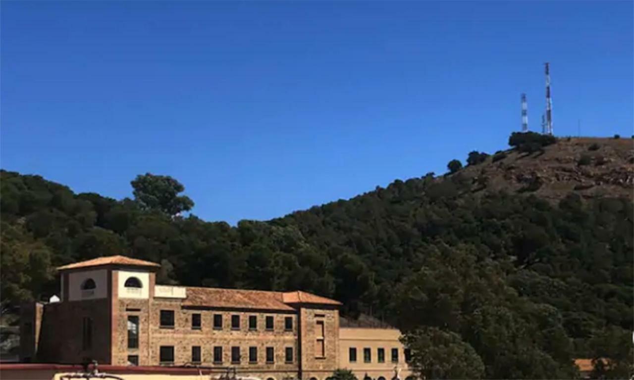 Apartamento Santuario De La Victoria Malaga Luaran gambar